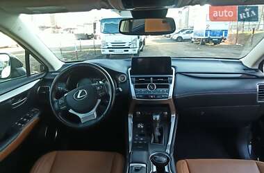 Внедорожник / Кроссовер Lexus NX 2019 в 