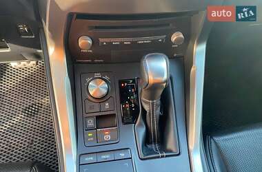 Внедорожник / Кроссовер Lexus NX 2017 в 