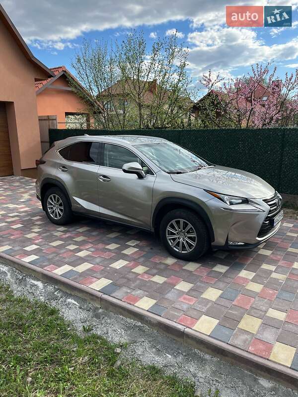 Внедорожник / Кроссовер Lexus NX 2016 в Киеве