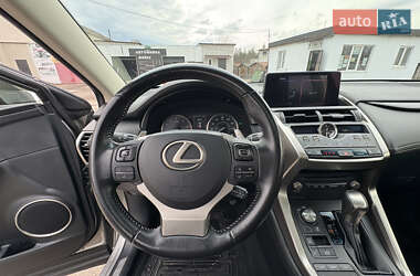 Позашляховик / Кросовер Lexus NX 2017 в 