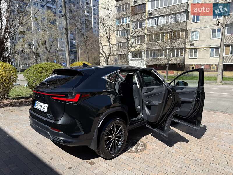 Внедорожник / Кроссовер Lexus NX 2022 в Киеве
