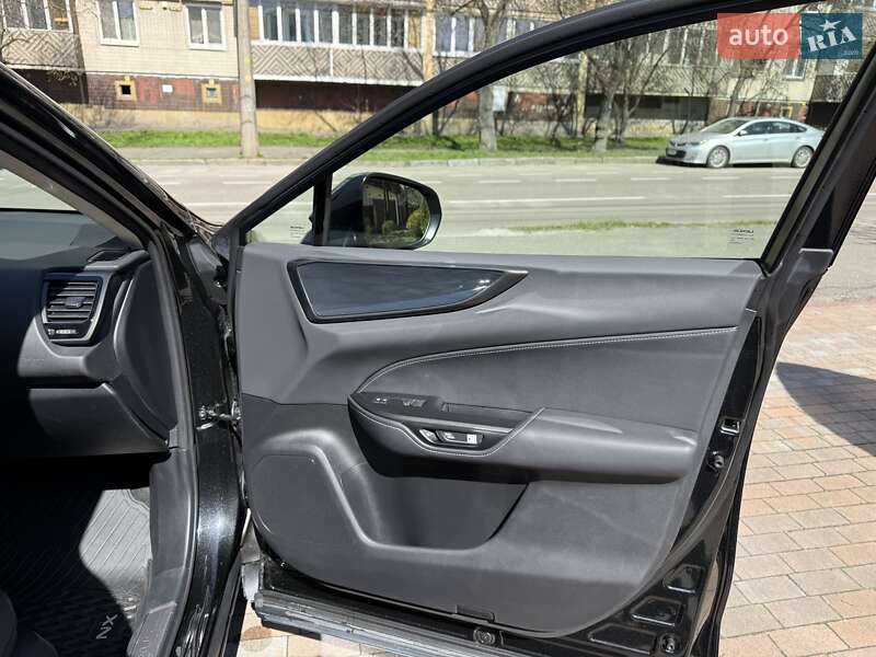Внедорожник / Кроссовер Lexus NX 2022 в Киеве