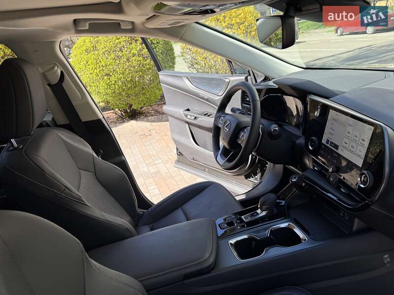 Внедорожник / Кроссовер Lexus NX 2022 в Киеве