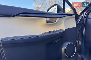 Внедорожник / Кроссовер Lexus NX 2015 в 