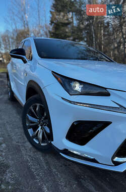 Внедорожник / Кроссовер Lexus NX 2018 в 