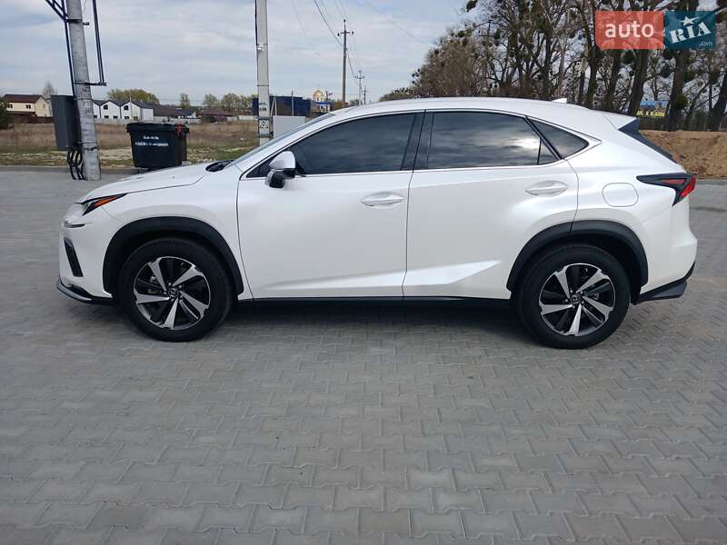 Внедорожник / Кроссовер Lexus NX 2020 в Киеве