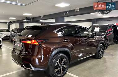 Внедорожник / Кроссовер Lexus NX 2020 в 