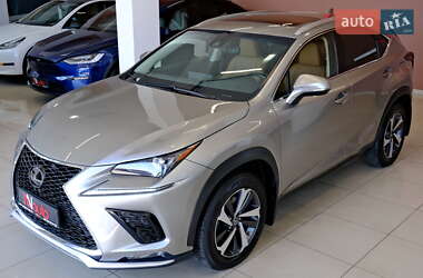 Внедорожник / Кроссовер Lexus NX 2018 в 