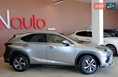 Внедорожник / Кроссовер Lexus NX 2018 в 