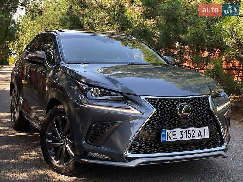 Lexus NX 2019