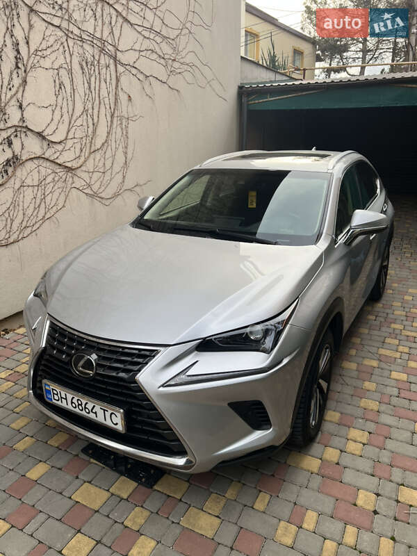 Внедорожник / Кроссовер Lexus NX 2019 в 