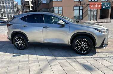 Внедорожник / Кроссовер Lexus NX 2022 в 