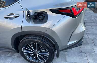 Внедорожник / Кроссовер Lexus NX 2022 в 