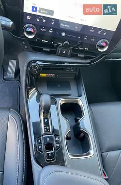 Внедорожник / Кроссовер Lexus NX 2022 в 