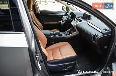 Позашляховик / Кросовер Lexus NX 2020 в 