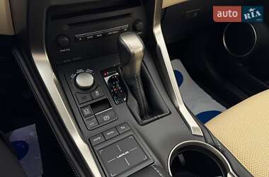 Внедорожник / Кроссовер Lexus NX 2017 в 
