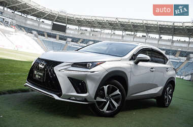 Позашляховик / Кросовер Lexus NX 2018 в 
