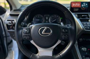 Внедорожник / Кроссовер Lexus NX 2018 в 