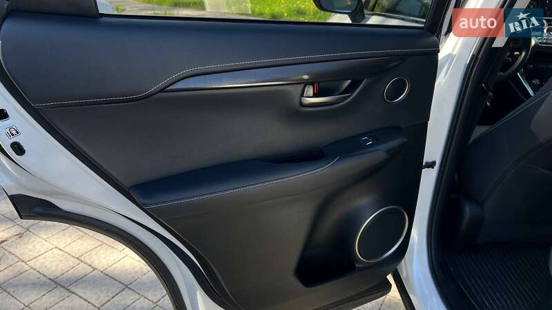 Внедорожник / Кроссовер Lexus NX 2018 в Львове