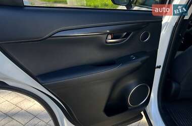 Внедорожник / Кроссовер Lexus NX 2018 в 