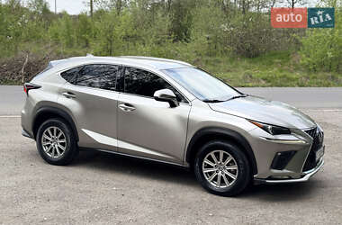 Позашляховик / Кросовер Lexus NX 2018 в 