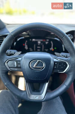 Внедорожник / Кроссовер Lexus NX 2022 в 