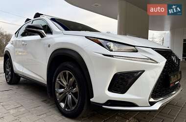 Позашляховик / Кросовер Lexus NX 2021 в 