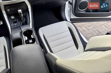 Позашляховик / Кросовер Lexus NX 2021 в 