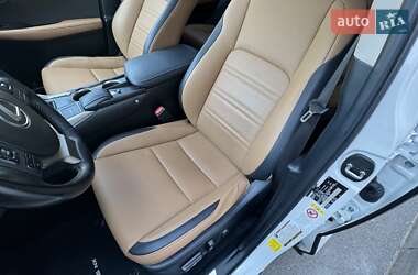 Позашляховик / Кросовер Lexus NX 2016 в 