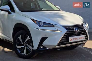 Внедорожник / Кроссовер Lexus NX 2019 в 