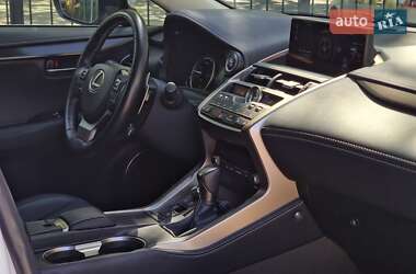 Внедорожник / Кроссовер Lexus NX 2019 в 