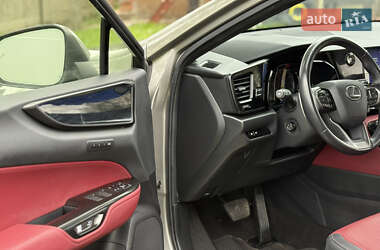 Позашляховик / Кросовер Lexus NX 2023 в 