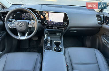 Внедорожник / Кроссовер Lexus NX 2022 в 