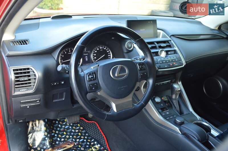 Внедорожник / Кроссовер Lexus NX 2017 в Одессе
