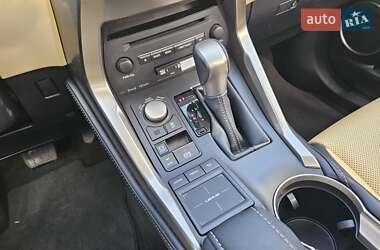 Внедорожник / Кроссовер Lexus NX 2016 в 