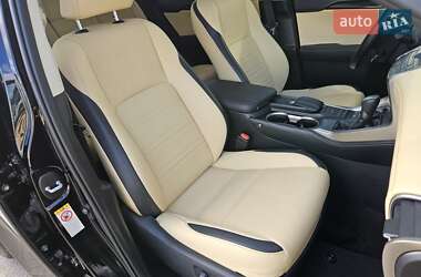 Внедорожник / Кроссовер Lexus NX 2016 в 