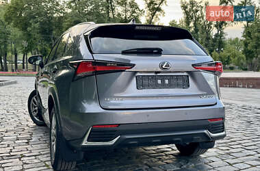 Внедорожник / Кроссовер Lexus NX 2019 в 