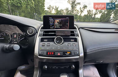 Внедорожник / Кроссовер Lexus NX 2019 в 
