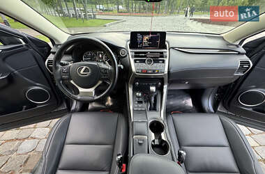 Внедорожник / Кроссовер Lexus NX 2019 в 