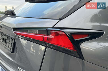 Внедорожник / Кроссовер Lexus NX 2019 в 