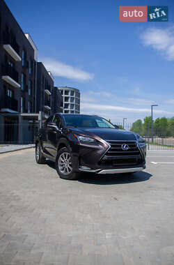 Позашляховик / Кросовер Lexus NX 2015 в 