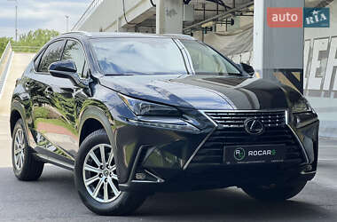 Позашляховик / Кросовер Lexus NX 2018 в 