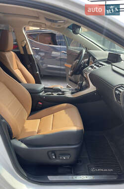 Внедорожник / Кроссовер Lexus NX 2021 в 