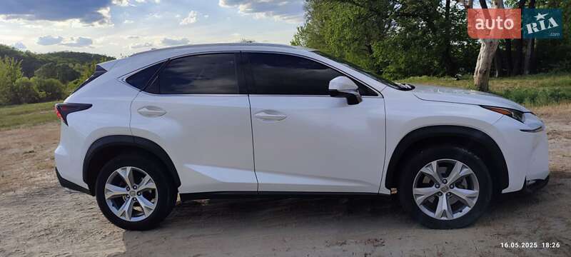 Внедорожник / Кроссовер Lexus NX 2017 в Ахтырке