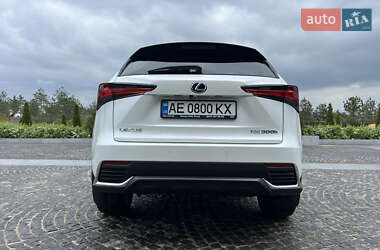 Позашляховик / Кросовер Lexus NX 2019 в 
