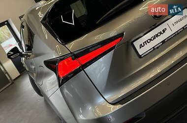 Внедорожник / Кроссовер Lexus NX 2019 в 
