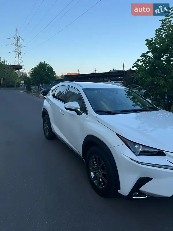 Lexus NX