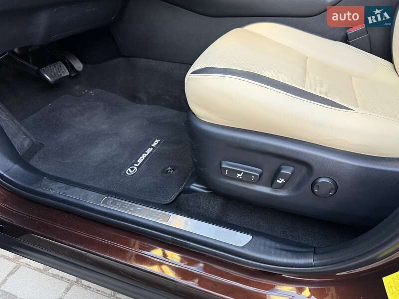 Внедорожник / Кроссовер Lexus NX 2016 в Львове