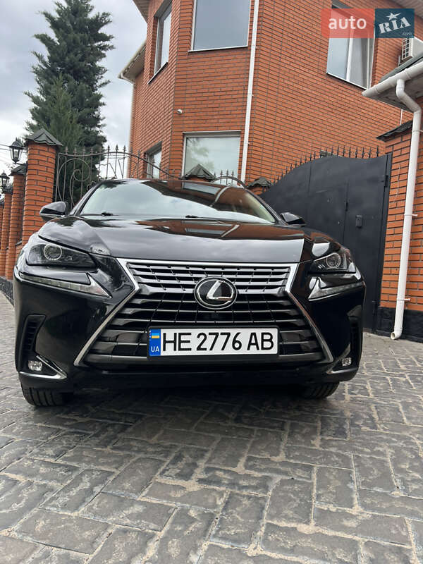 Lexus NX 2018