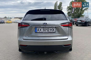 Позашляховик / Кросовер Lexus NX 2015 в 